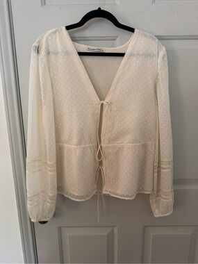 Abercrombie & Fitch tie front white/cream peasant top size large